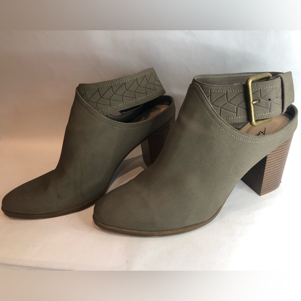 American Eagle Bootie Block High Heel Buckle Ankle Boots Size 12
